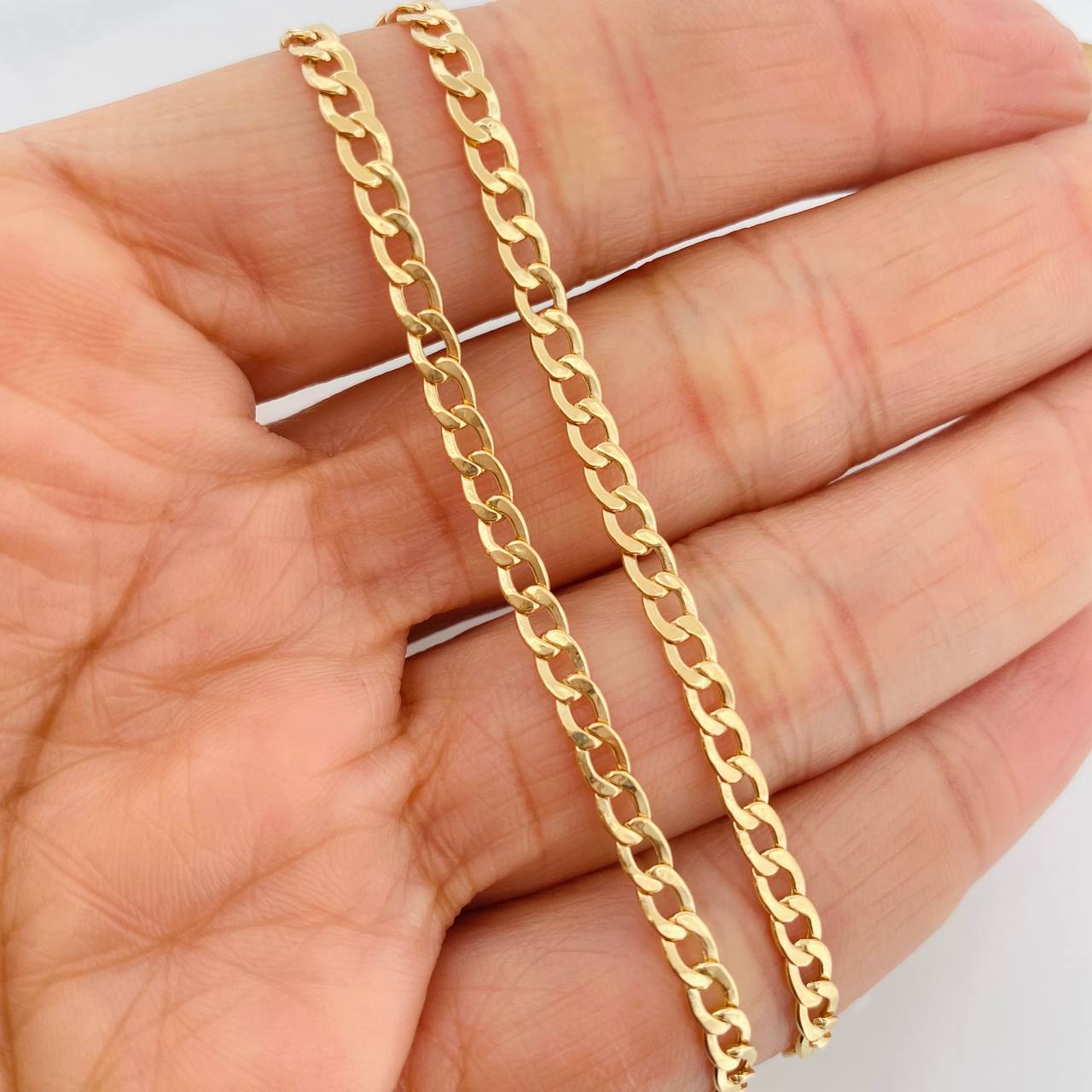 Cadena Cubana 4g / 60cm / 3.1mm Oro Amarillo 18K
