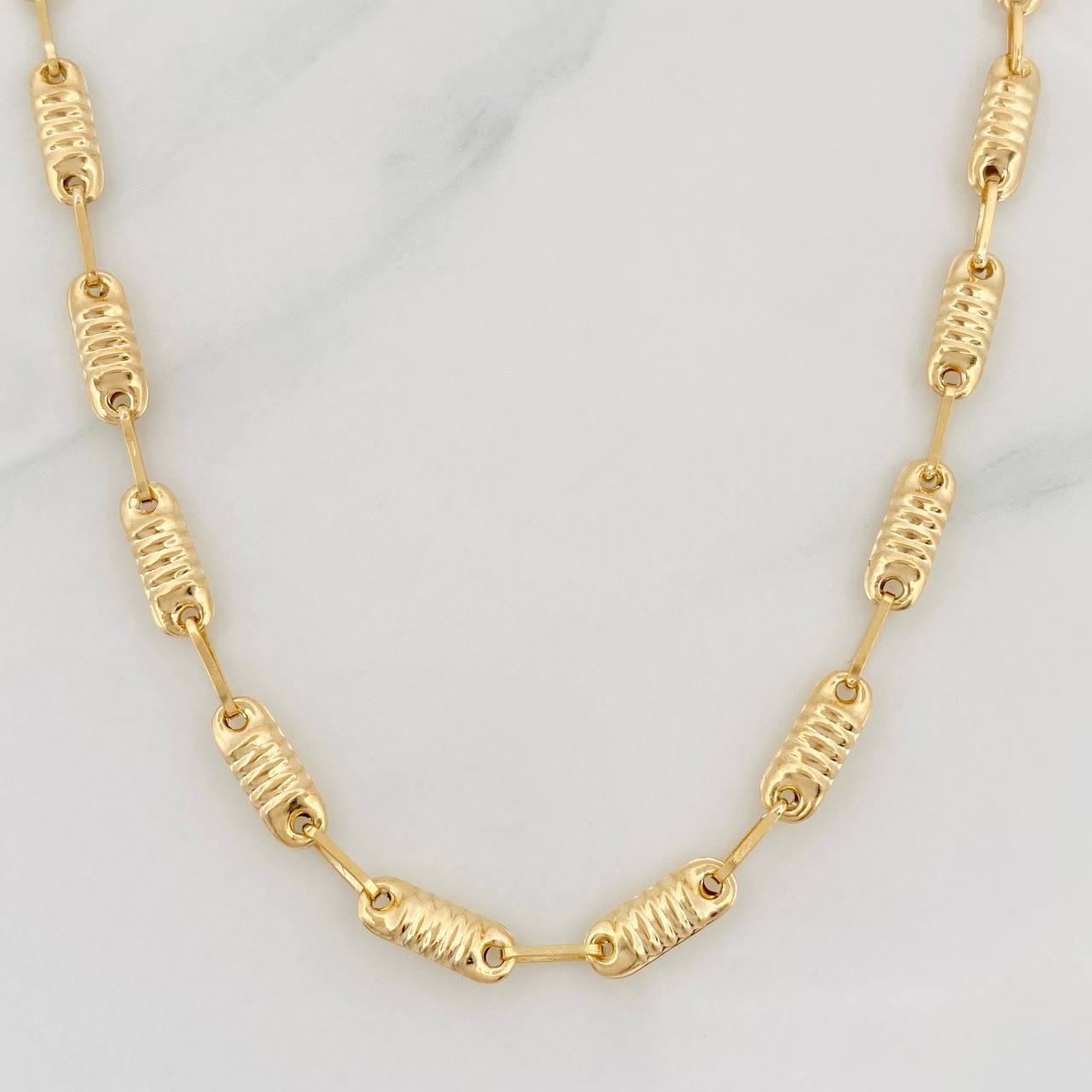 Cadena Rustica Cilindro Rayado 7.35g / 50cm / 3.35mm Oro Amarillo 18K