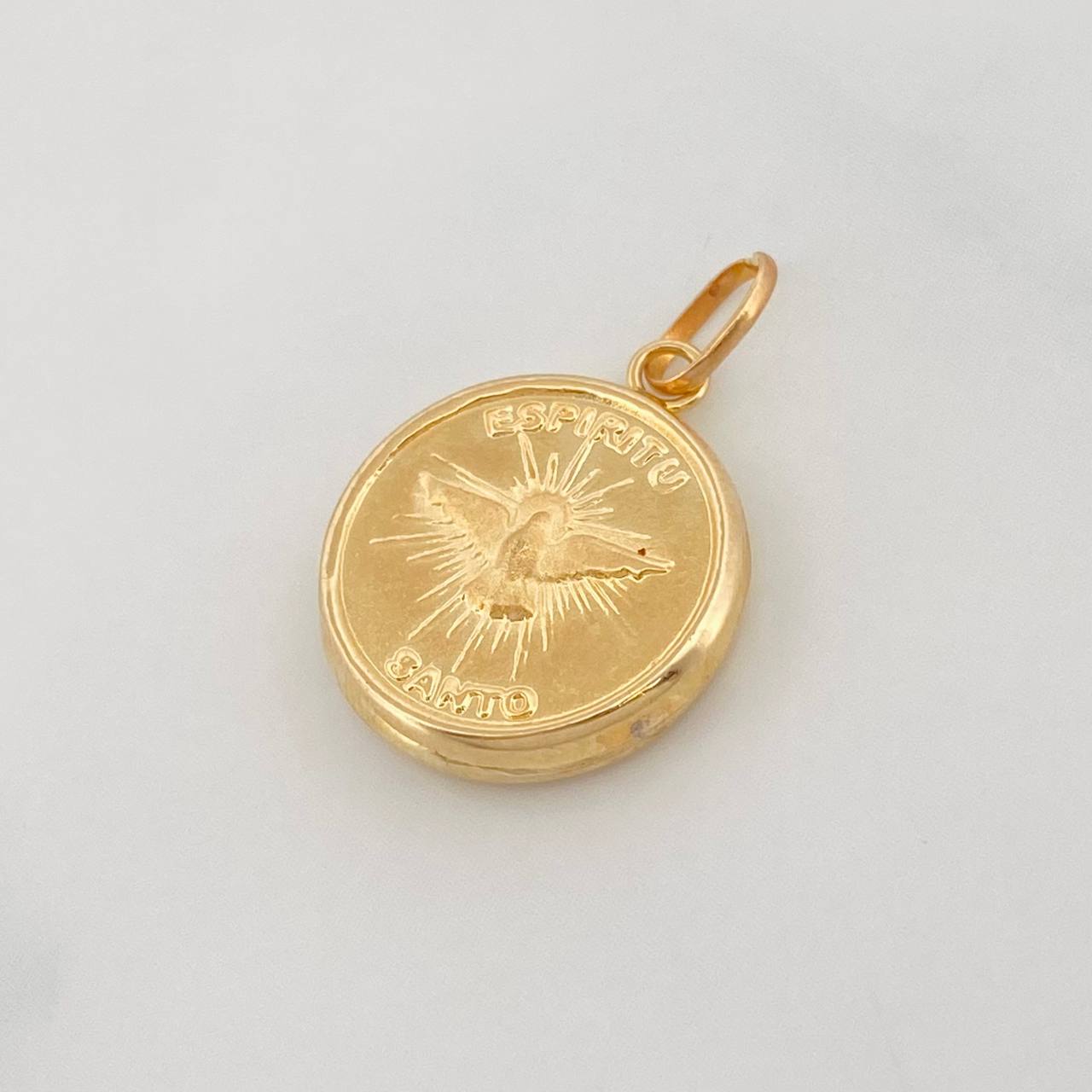 Dije Espiritu Santo 0.95g / 2cm Oro Amarillo 18K