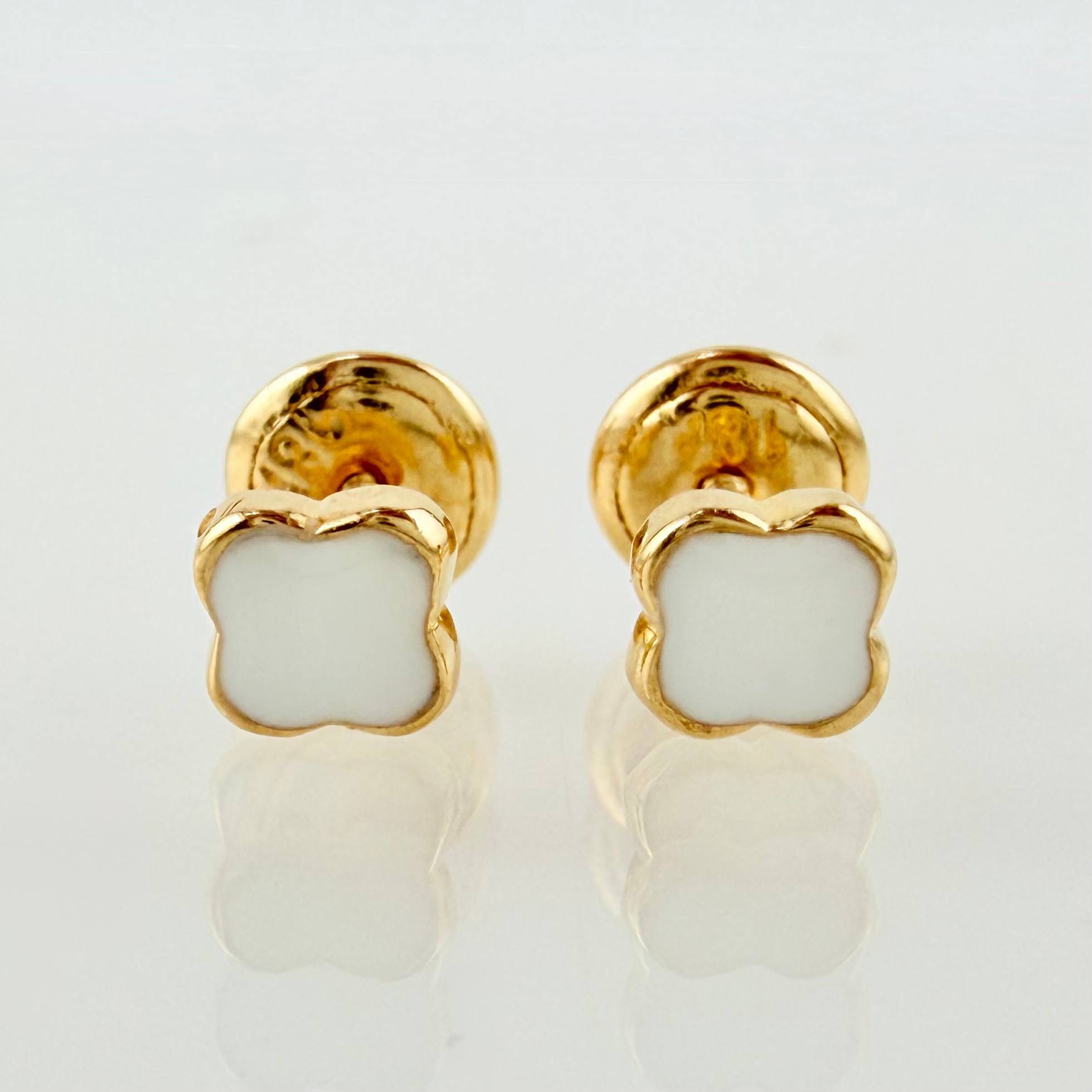 Topos Trebol 0.8gr / 5.2mm Oro Amarillo 18K *