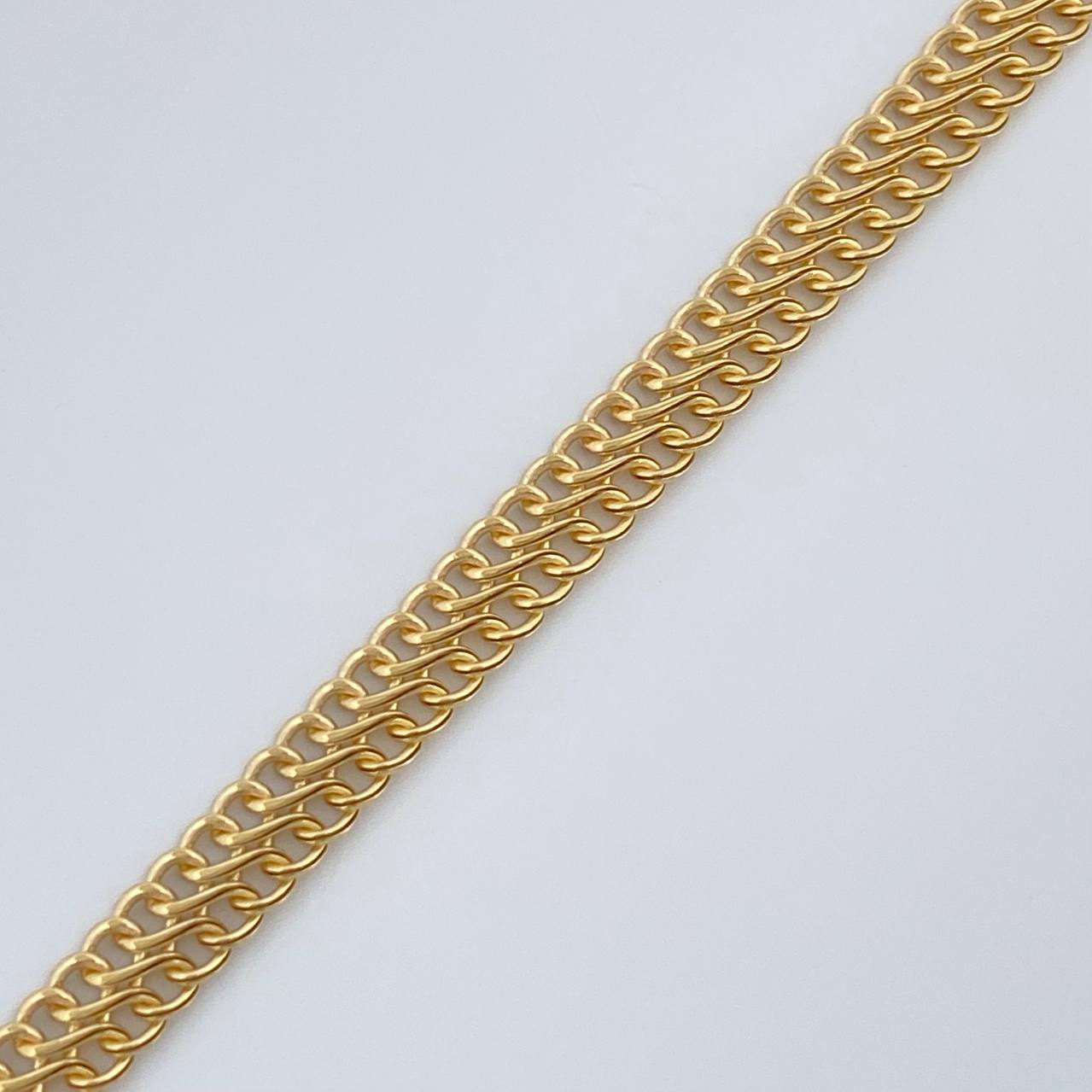 Pulso Sedusa 1.85gr / 19.1cm / 3.9mm Oro Amarillo +3 18K $