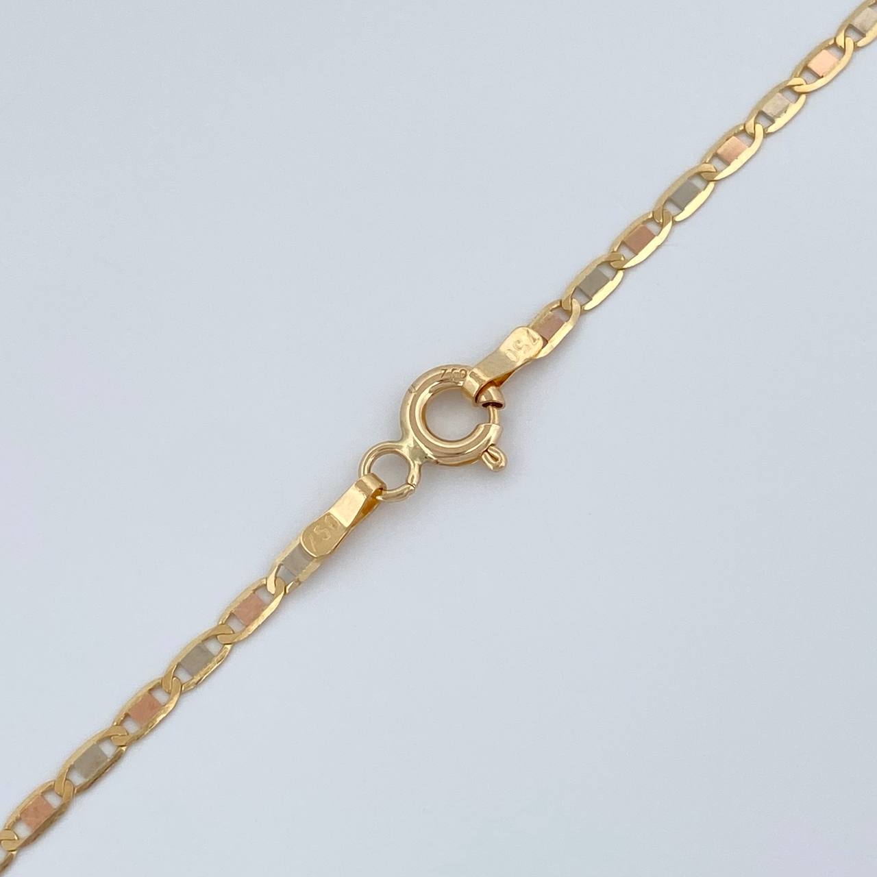 Cadena Escalera Plana 2.25gr / 40.2cm / 1.7mm Tres Oros +3 18K %