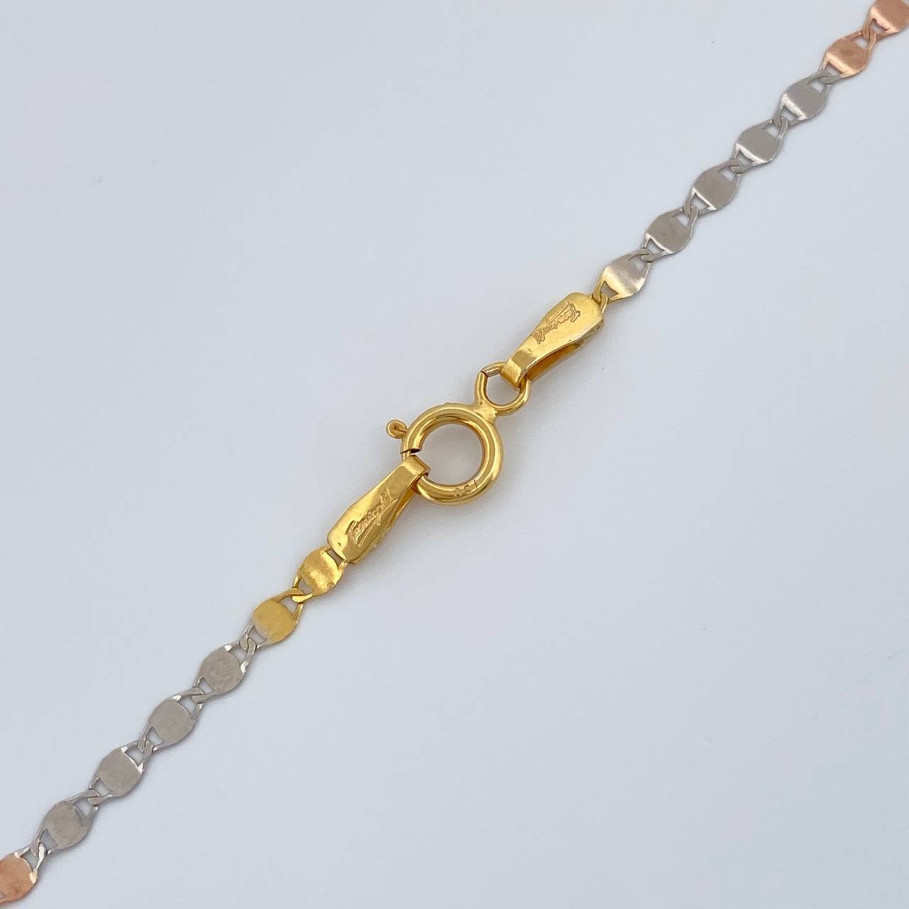 Cadena Plana Espejo 1.55gr / 40.2cm / 2mm Tres Oros +3 18K %