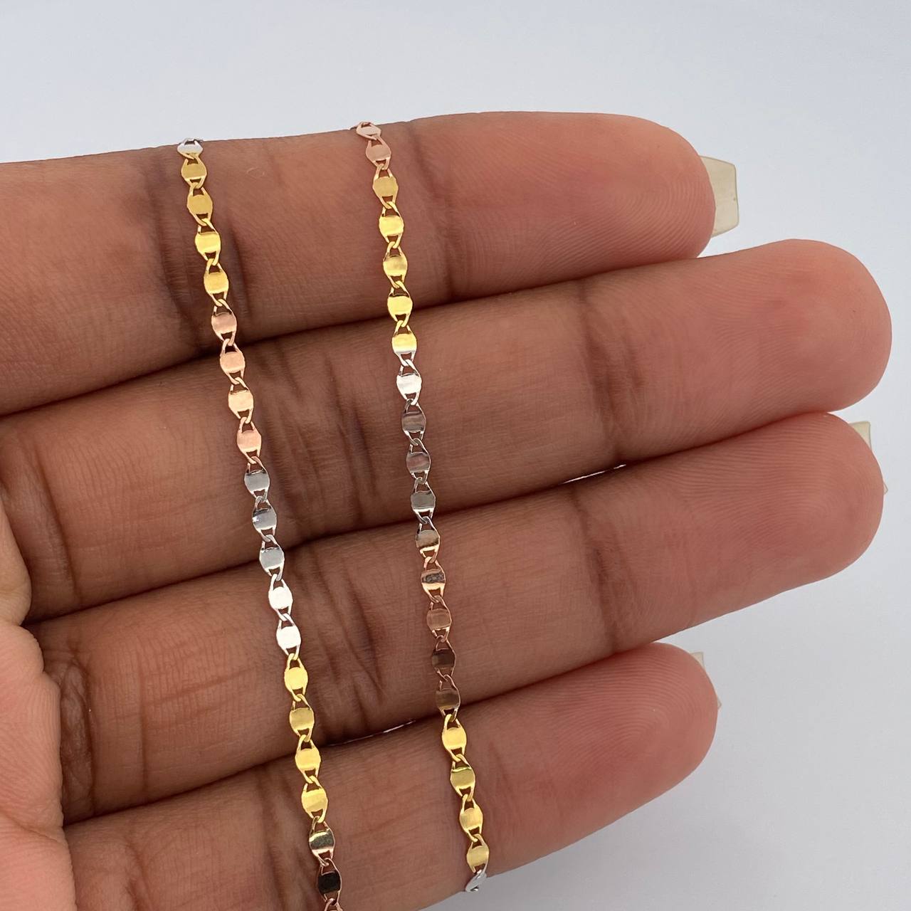 Cadena Plana Espejo 1.55gr / 40.2cm / 2mm Tres Oros +3 18K %