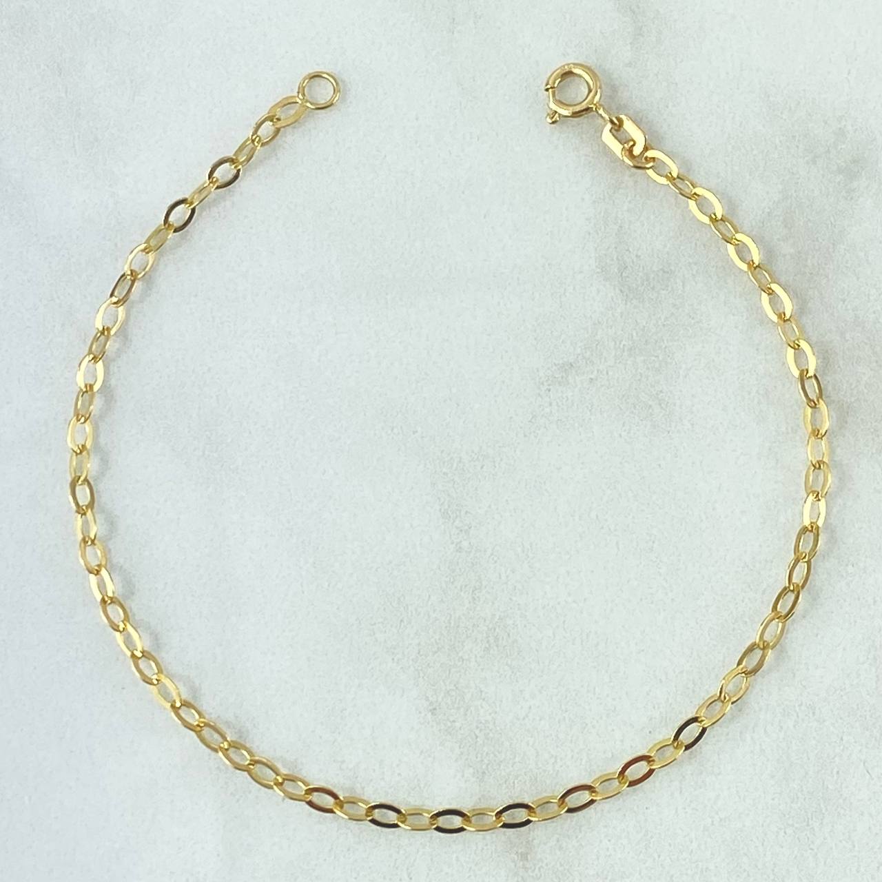 Pulso Aro Seguido 1.55gr / 20.5cm / 2.5mm Liso Oro Amarillo +3 18K *