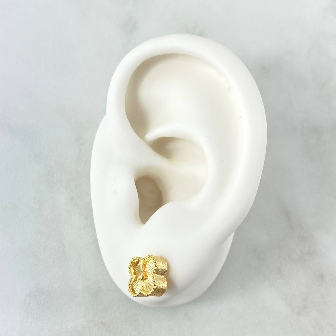 Topos Trébol VCyA 3.05gr / 10mm Diamantado Punteado Oro Amarillo Nac.Esp. 18K ©