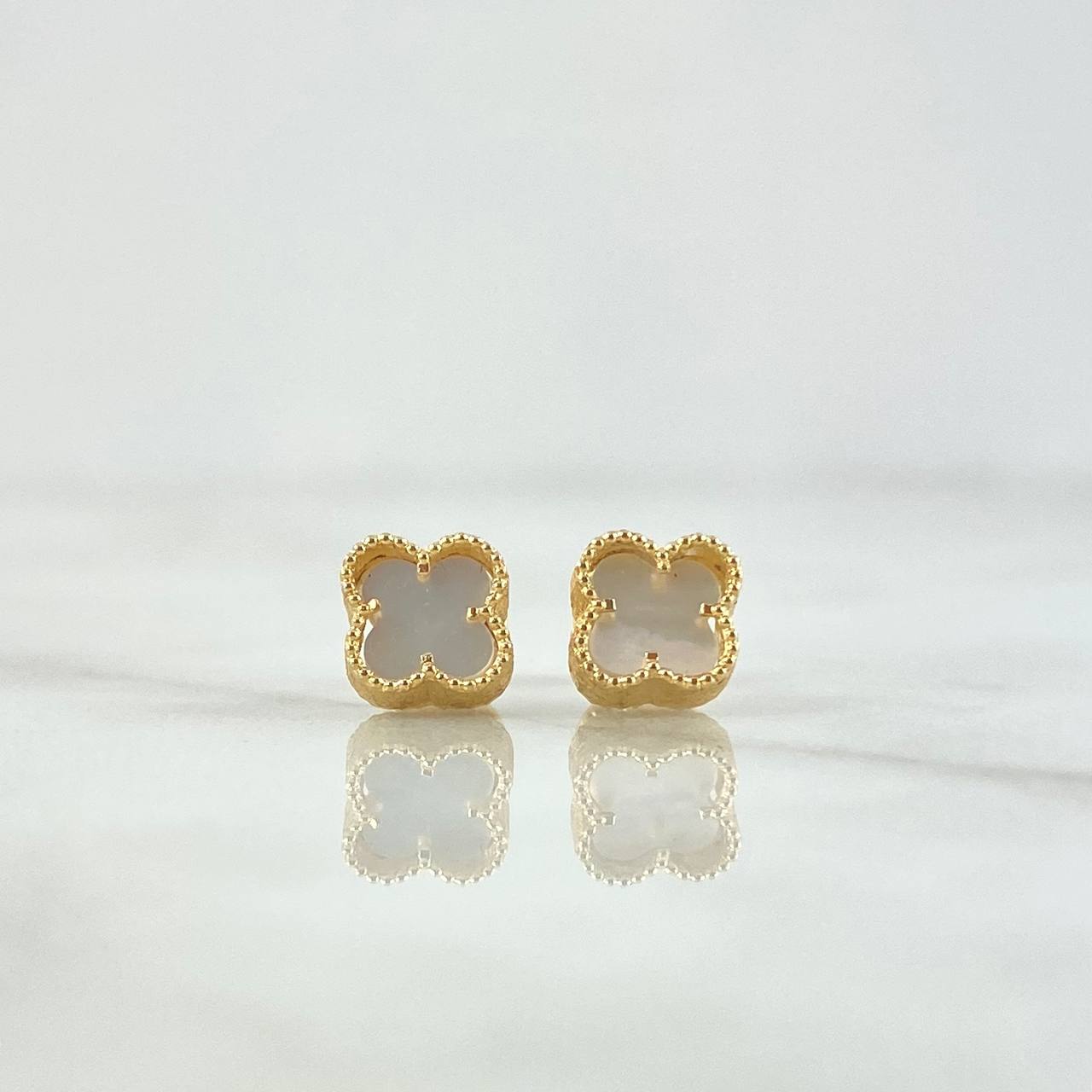 Topos Treból VCyA 1.35gr / 6.5mm Nacar Blanco - Borde Punteado Mate Oro Amarillo Nac.Esp. 18K