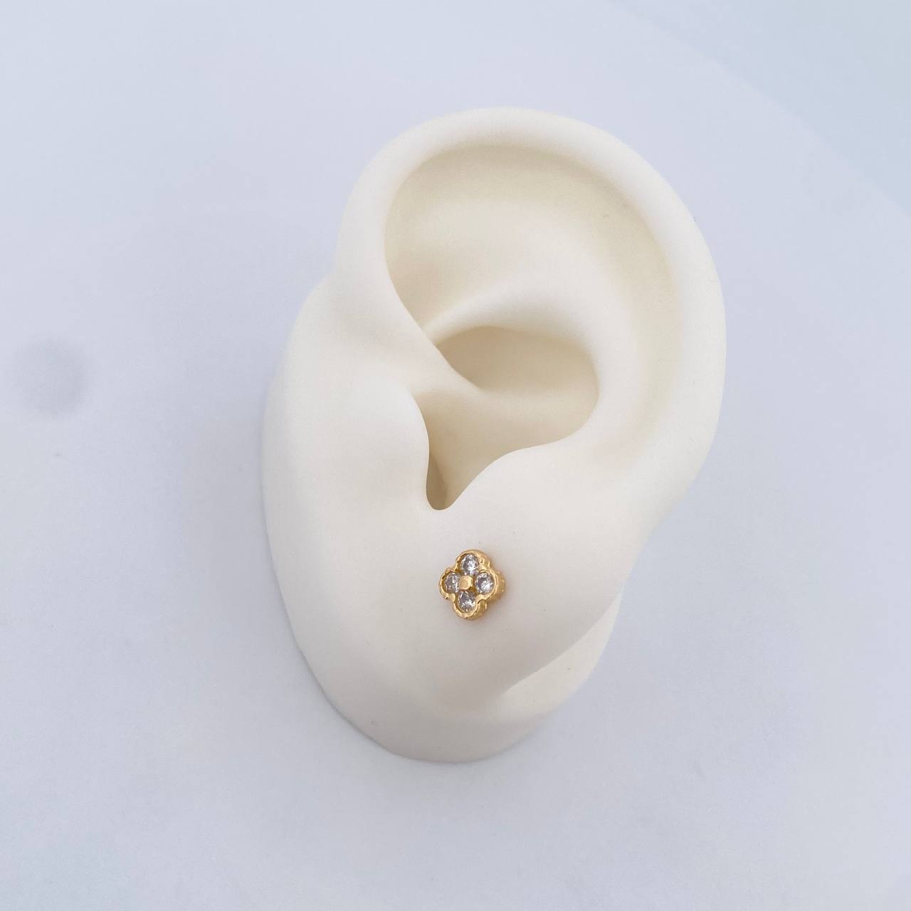 Topos Trebol 1.1gr / 5.12mm / Oro Amarillo 18K &