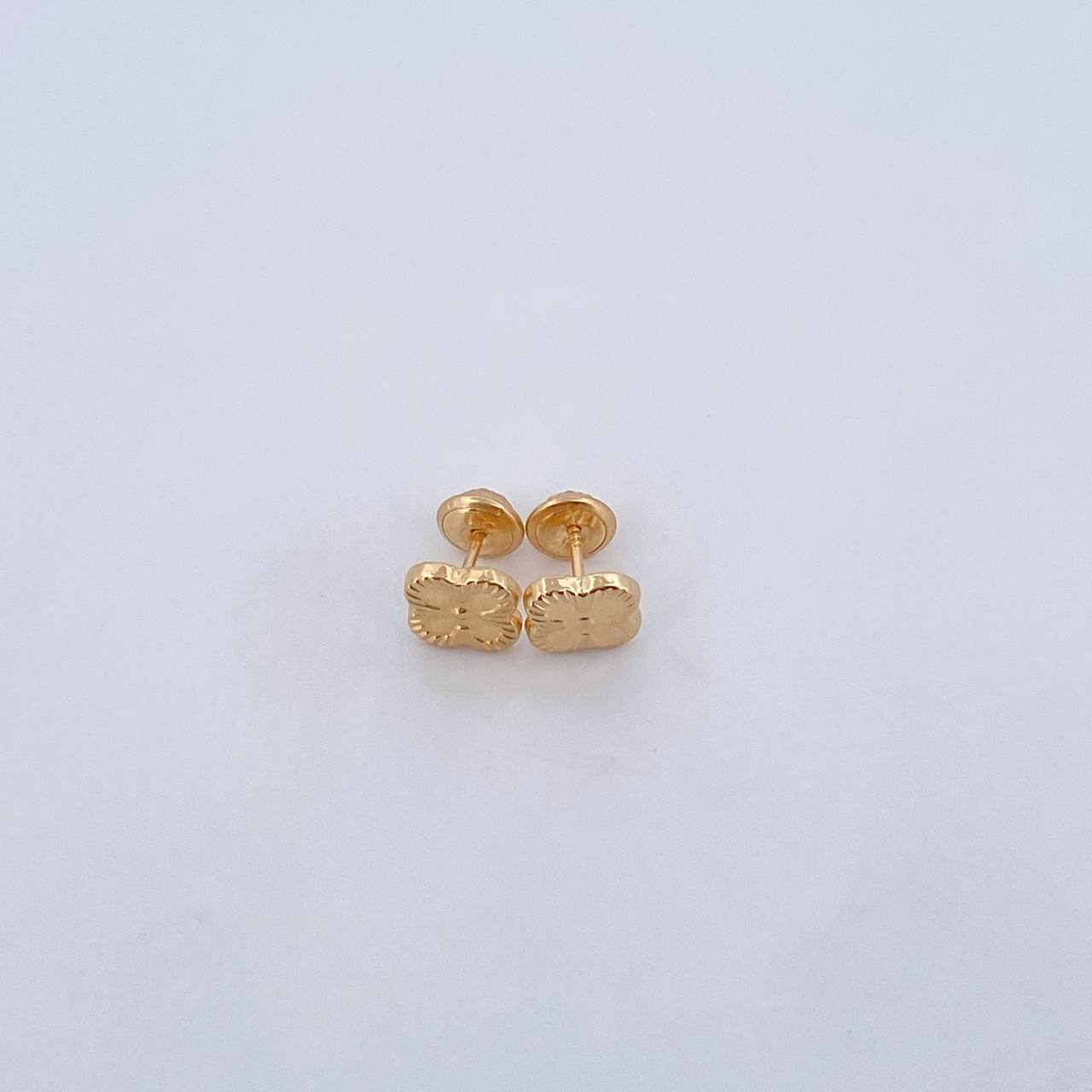Topos Trebol 0.8gr / 7.33mm / Oro Amarillo 18K &