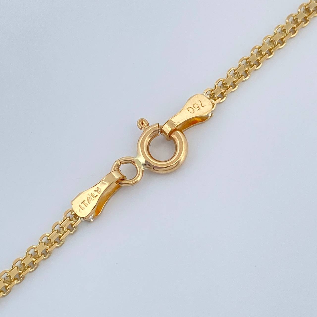 Cadena China 4.25 g / 45.4 cm / 1.9 mm Oro Amarillo 18K