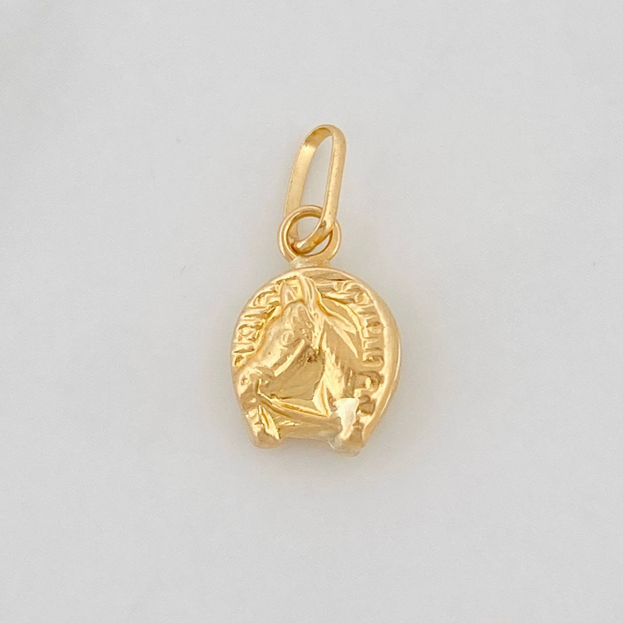 Dije Herradura de Caballo 0.35g / 1.05cm Oro Amarillo 18K