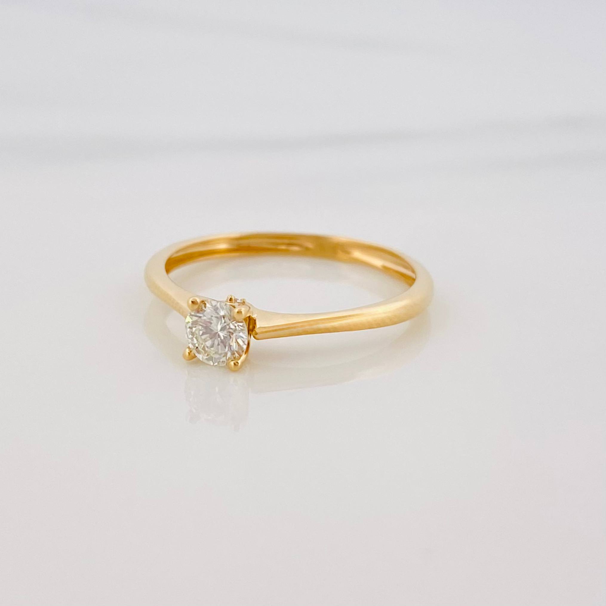 Anillo Solitario Diamantes 25Pts 1.35 g / T6 3/4 Oro Amarillo 18K