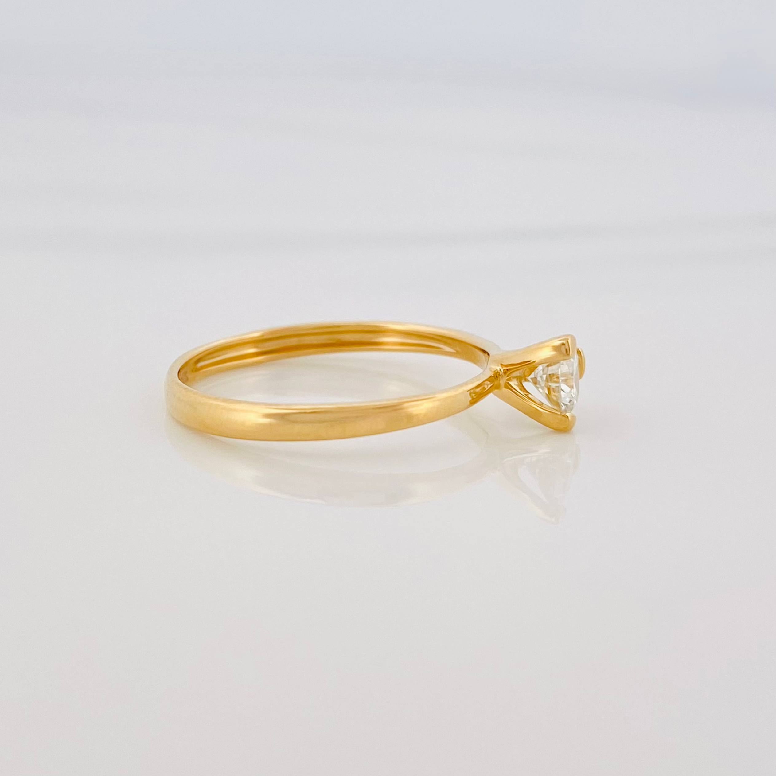 Anillo Solitario Diamantes 28Pts 1.7 g / T6 3/4 Oro Amarillo 18K