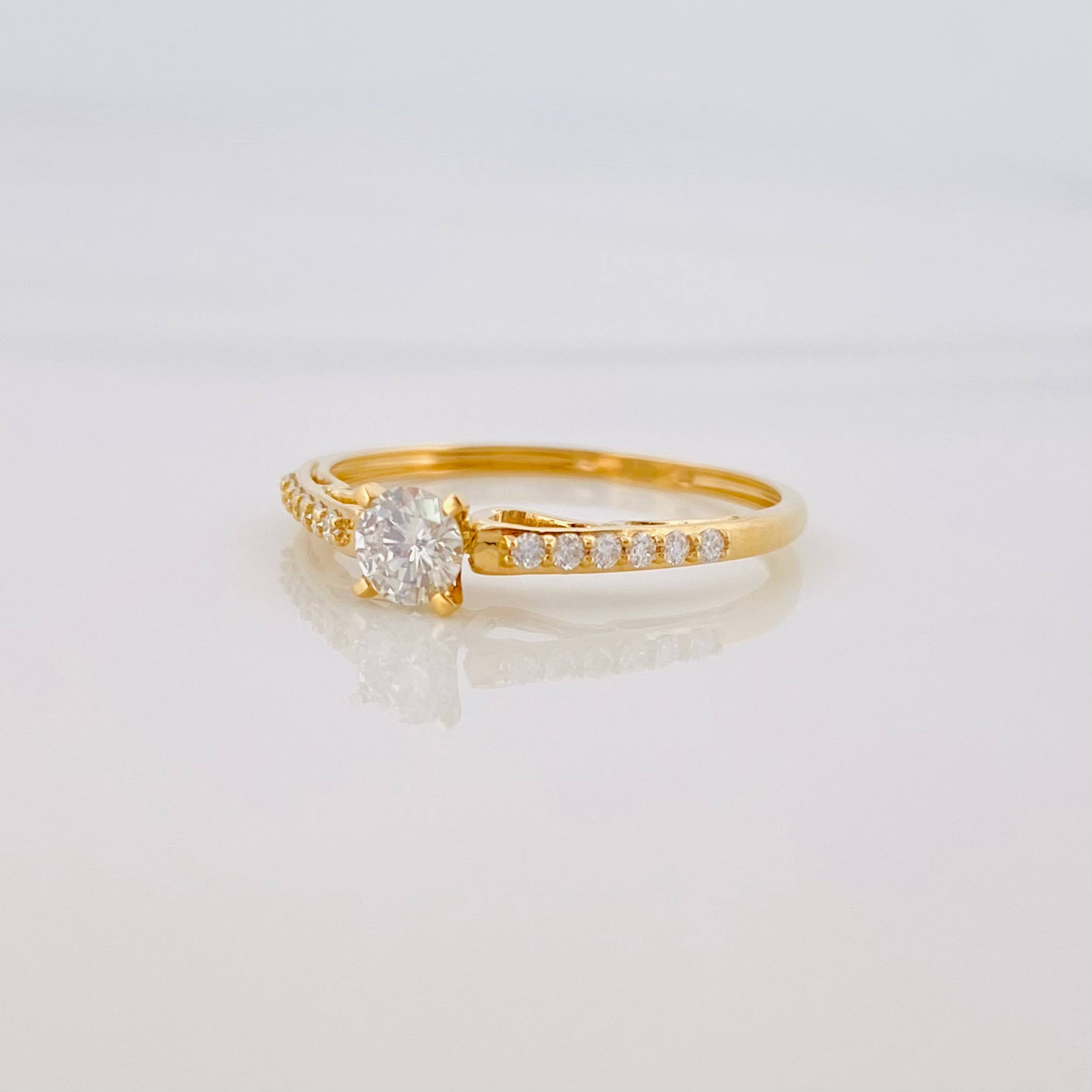 Anillo Solitario Churumbela Diamantes 35Pts 1.2 g / T5 3/4 Oro Amarillo 18K