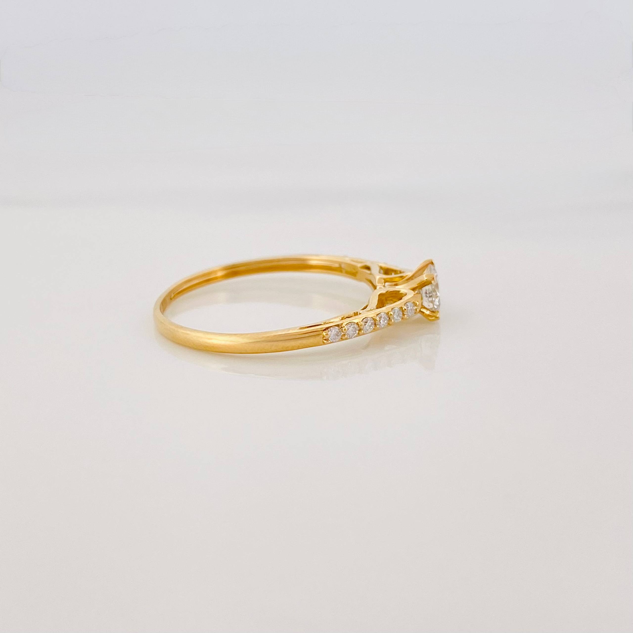 Anillo Solitario Churumbela Diamantes 35Pts 1.2 g / T5 3/4 Oro Amarillo 18K