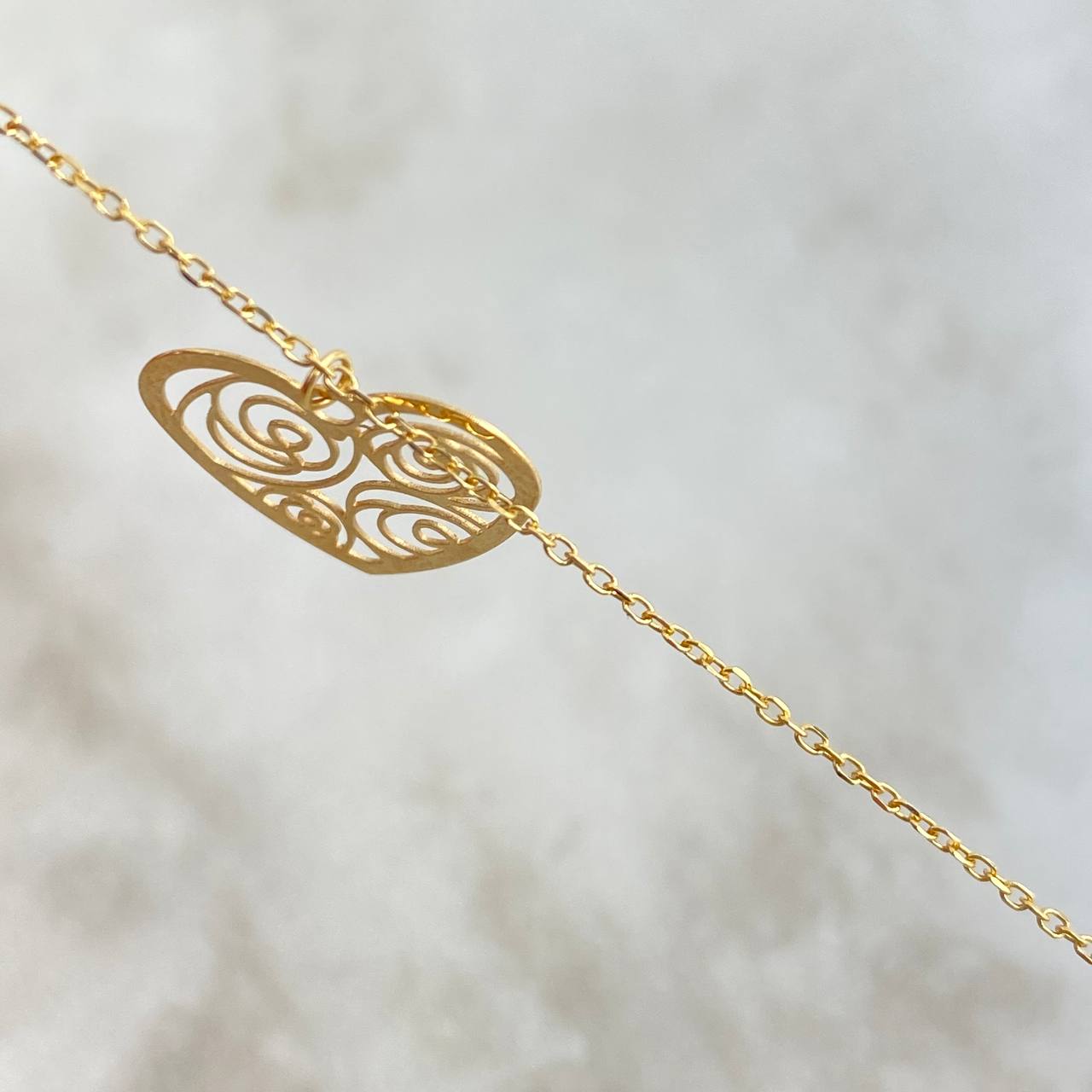 Pulso Aro Seguido 0.9gr / 19cm / 0.5mm Dije Corazon Oro Amarillo +4 *