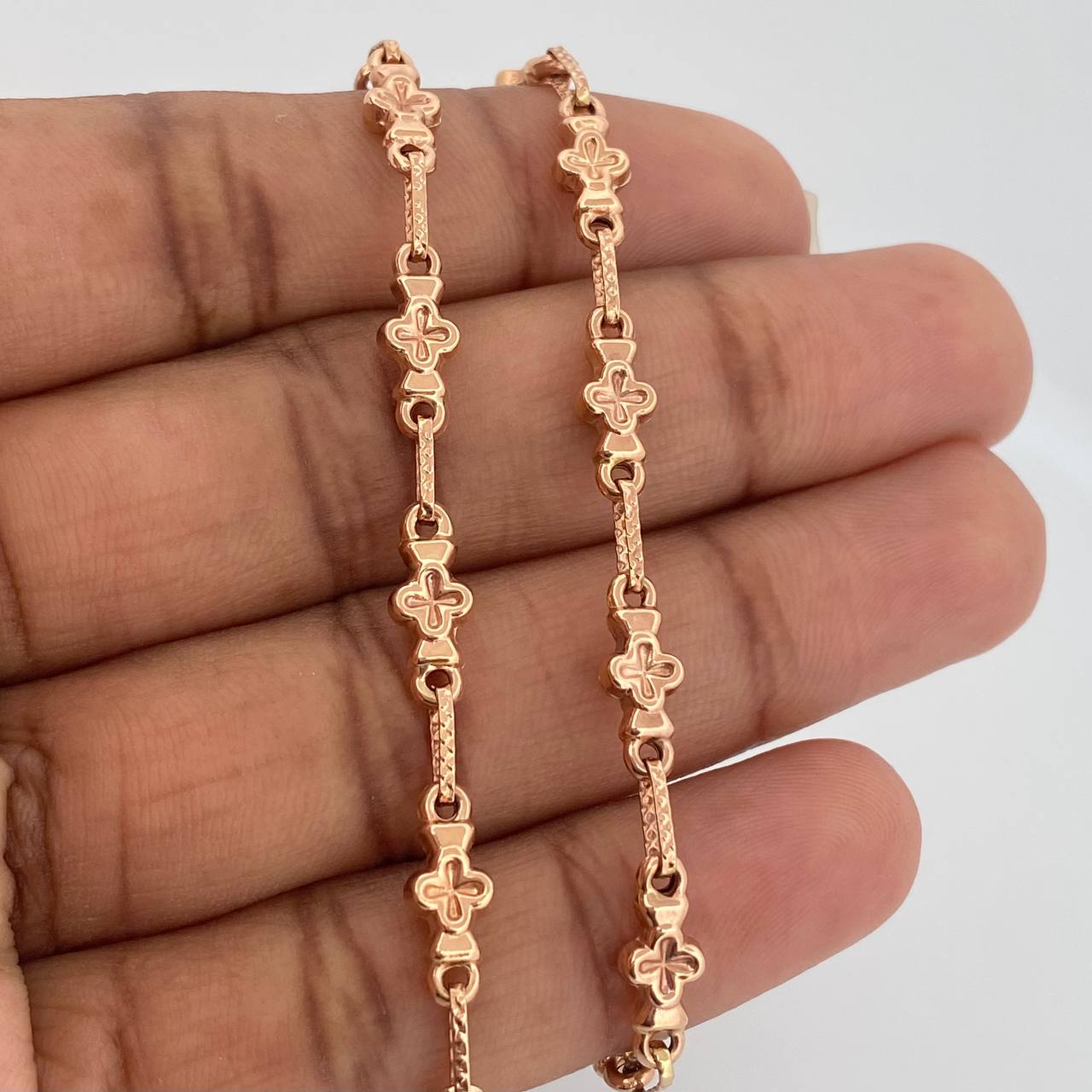 Cadena Rustica Flor 9.55gr / 56.5cm / 4.9mm Oro Rosa 18K $