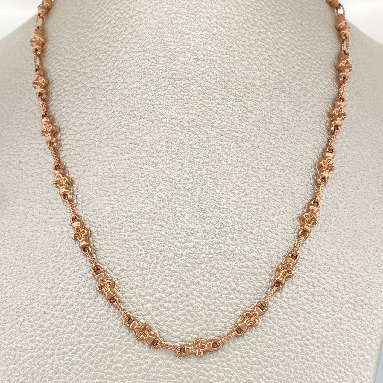 Cadena Rustica Flor 9.55gr / 56.5cm / 4.9mm Oro Rosa 18K $