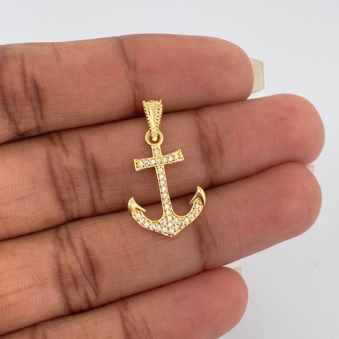 Dije Ancla 1.05gr / 2.3cm / Oro Amarillo 18K &