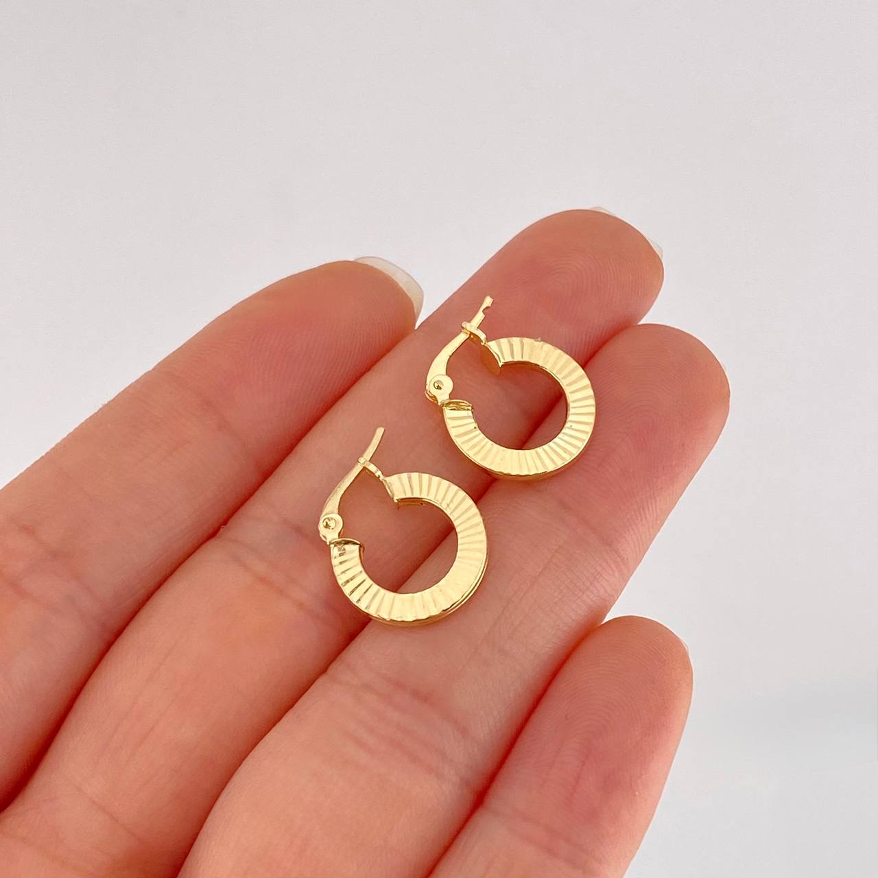 Candongas Valu Rayada 1.2g / 1.5cm Oro Amarillo 18K