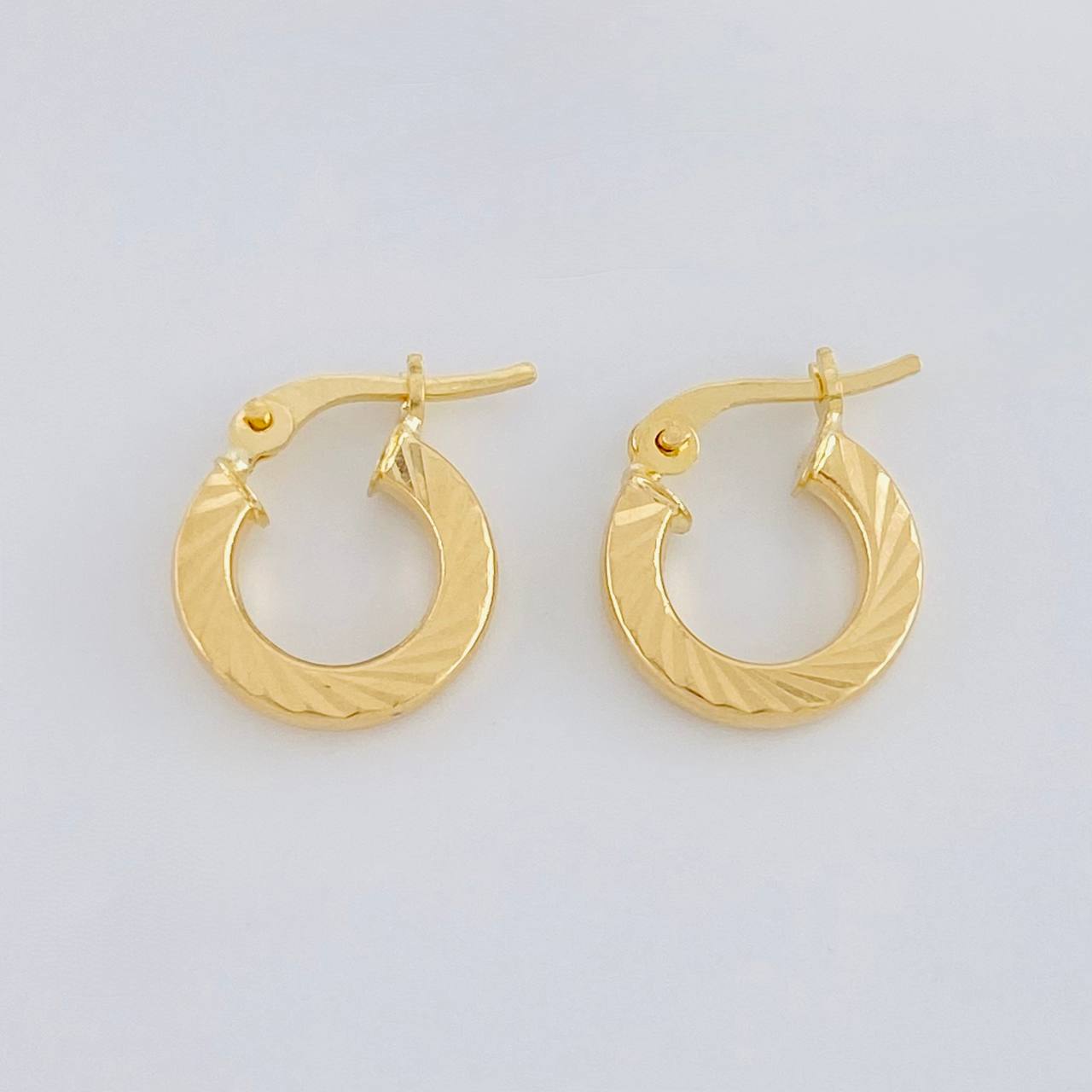 Candongas Valu 1.1g / 1.3cm Oro Amarillo 18K