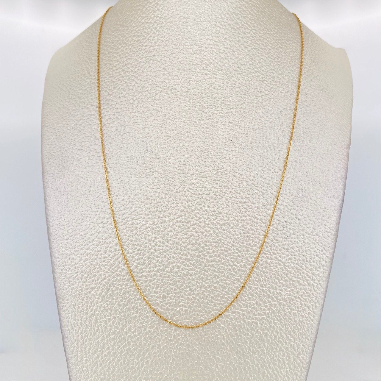 Cadena Aro Seguido 1.4g / 45cm / 0.7mm Oro Amarillo 18K