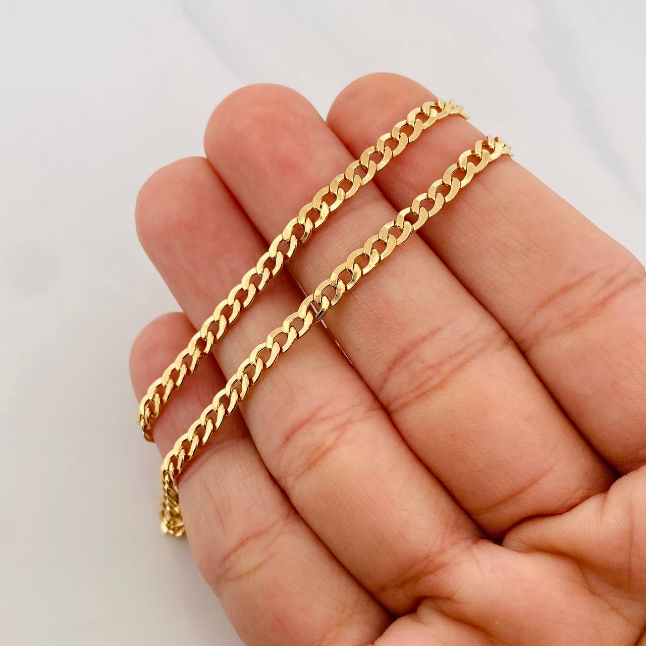 Cadena Cubana 7.45g / 60cm / 2.45mm Oro Amarillo 18K