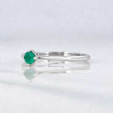 Anillo Solitario Esmeralda 13pts 1.35g / T7 Oro Blanco 18K