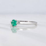 Anillo Solitario Esmeralda 29pts 1.75g / T6 3/4 Oro Blanco 18K