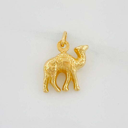 Dije Camello 1.75g / 1.8cm Oro Amarillo 18K