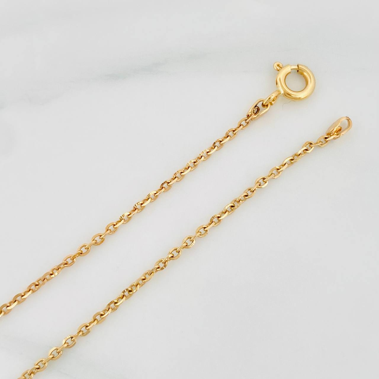 Pulso Aro Seguido Circulos 2.75g / 18.9cm / 1.39mm Oro Amarillo 18K