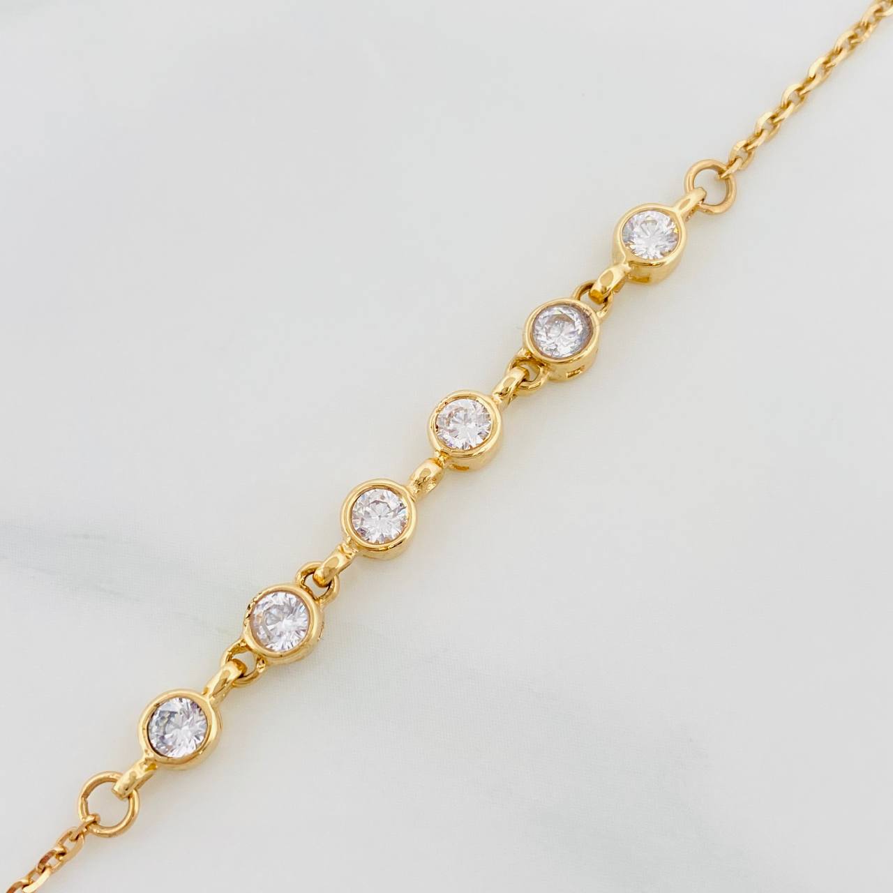 Pulso Aro Seguido Circulos 2.75g / 18.9cm / 1.39mm Oro Amarillo 18K
