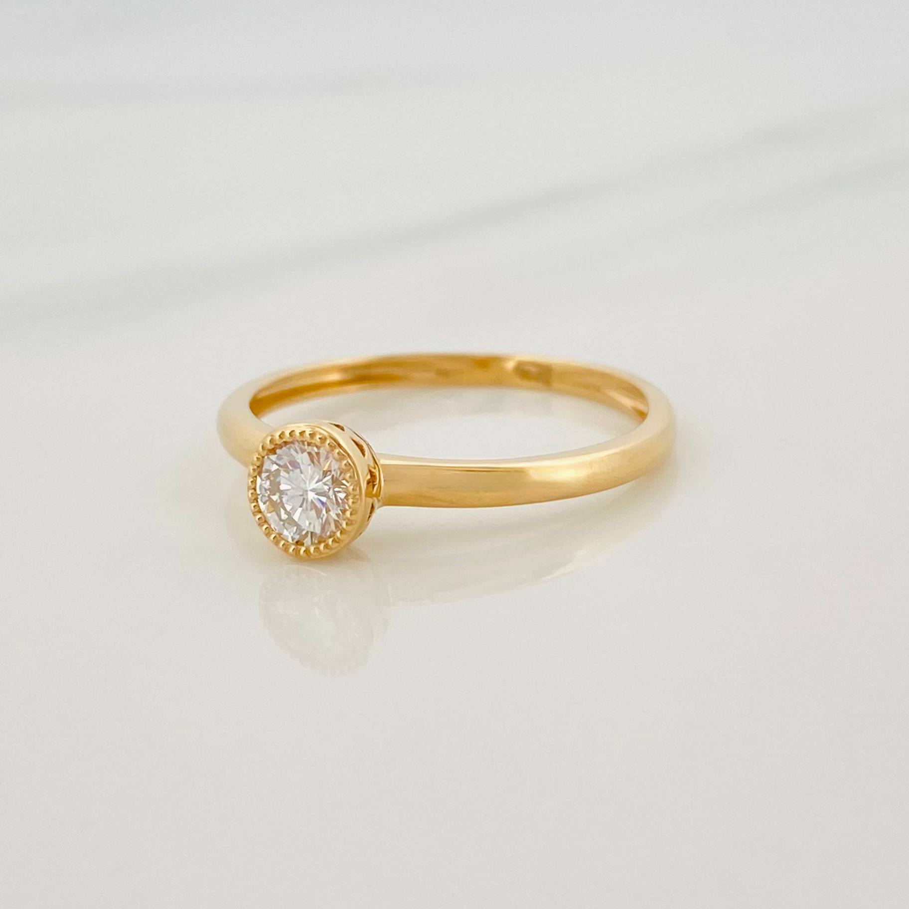 Anillo Solitario Diamantes 29Pts 1.6 g / T6 1/4 Oro Amarillo 18K