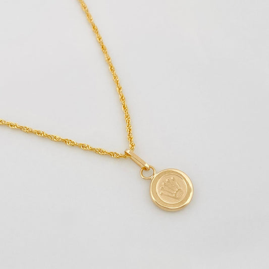 Set Cadena Lazo + Dije Corona / 1.4 g / 50 cm Oro Amarillo 18K