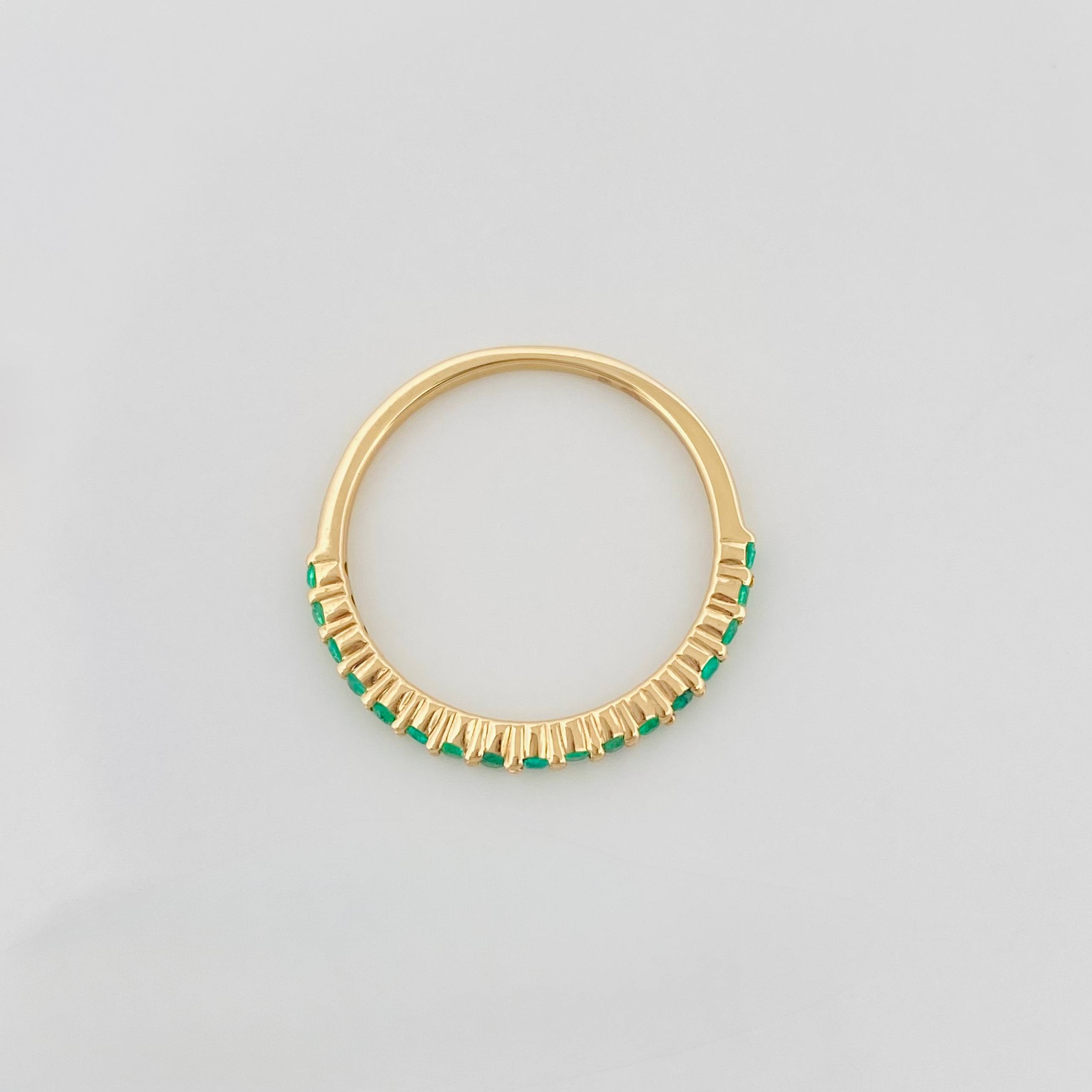 Anillo Churumbela Esmeralda 15Pts 1.3 g / T6 Oro Amarillo 18K