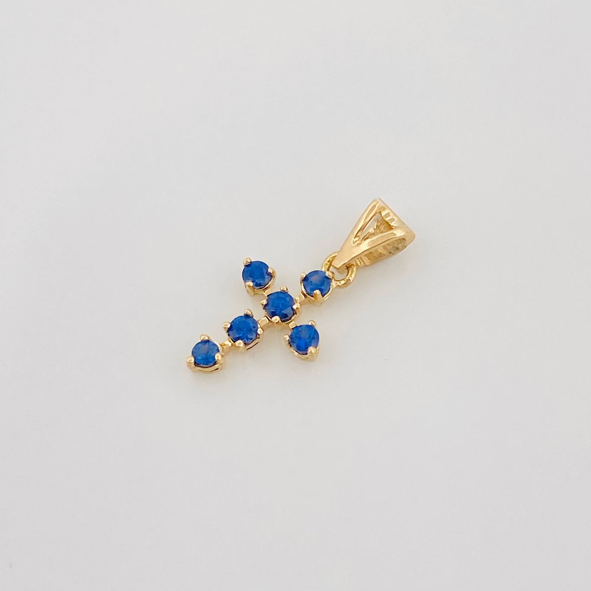 Dije Cruz Zafiro 18Pts 0.4 g / 1.03 cm Oro Amarillo 18K
