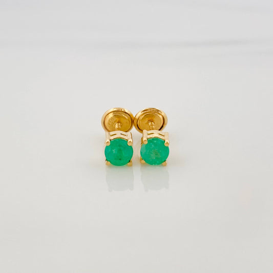 Topos Cuatro Garras Esmeralda 48Pts 0.9 g / 0.7 mm Oro Amarillo 18K