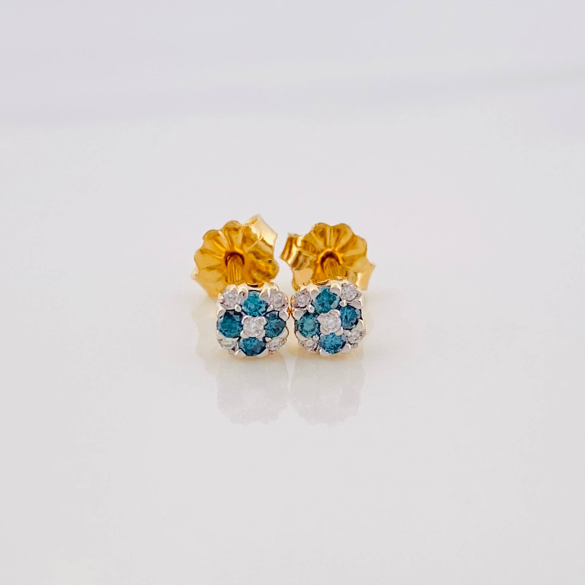 Topos Flor Diamantes 17Pts 1 g / 1 mm Oro Amarillo 18K