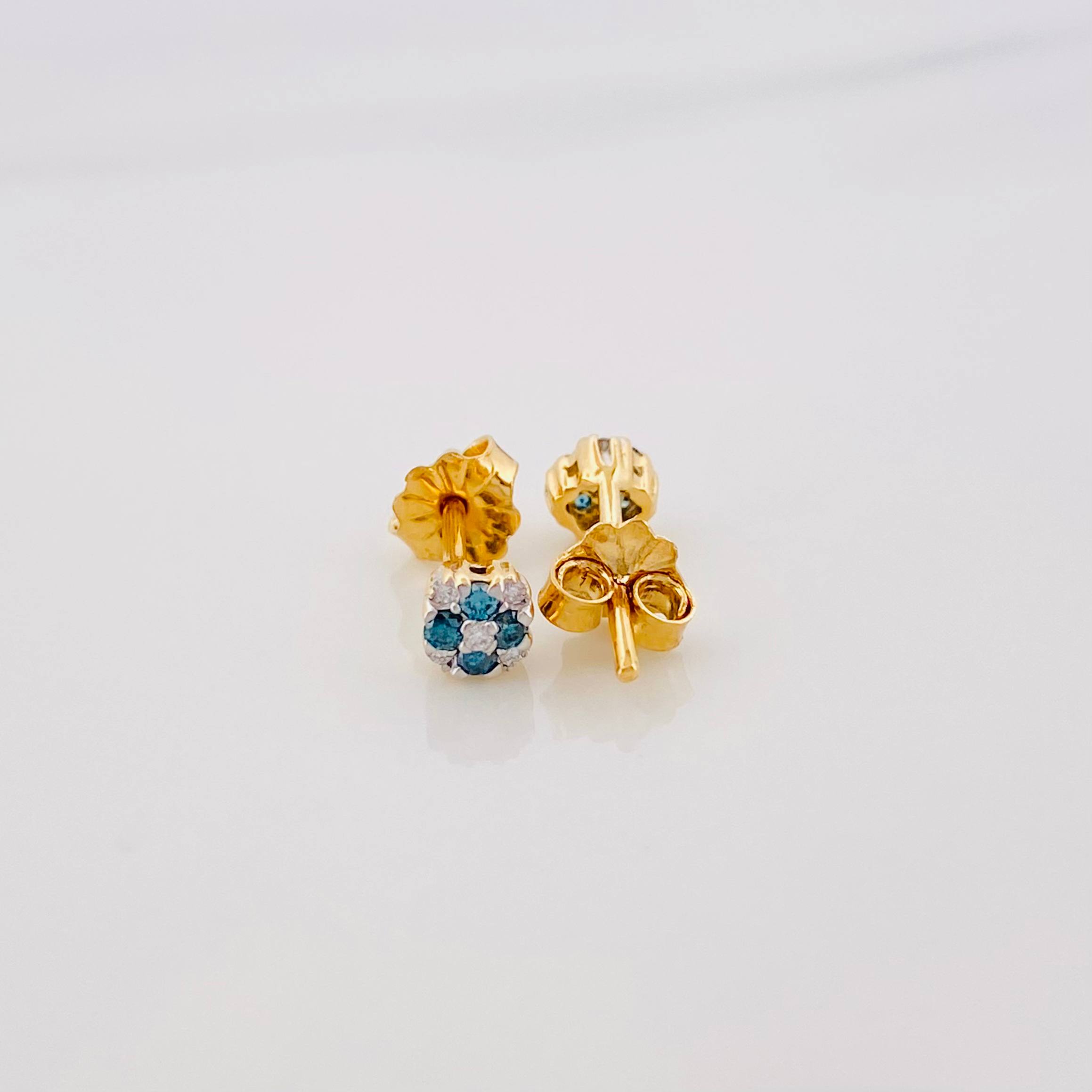 Topos Flor Diamantes 17Pts 1 g / 1 mm Oro Amarillo 18K