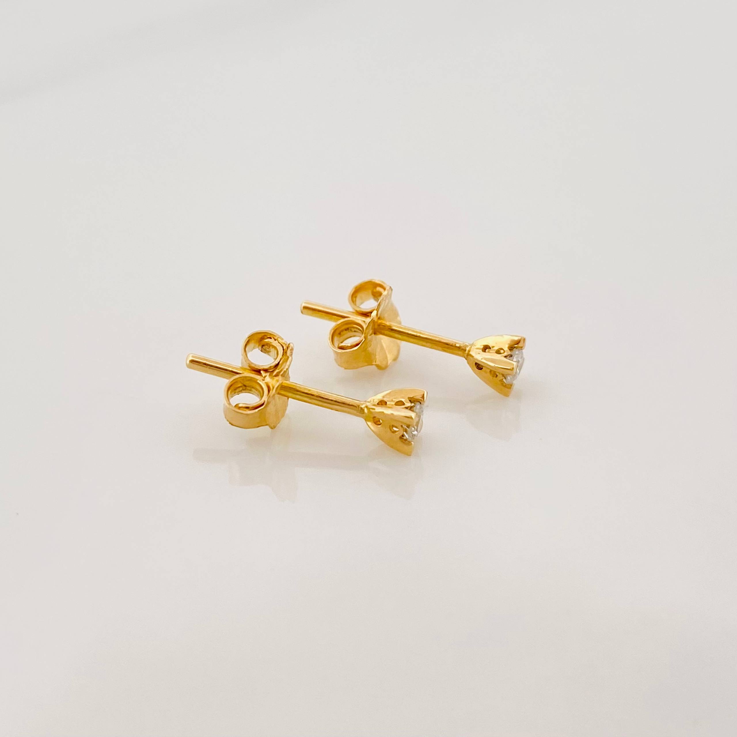 Topos Diamantes 0.8Pts 0.75 g / 0.8 mm Oro Amarillo 18K