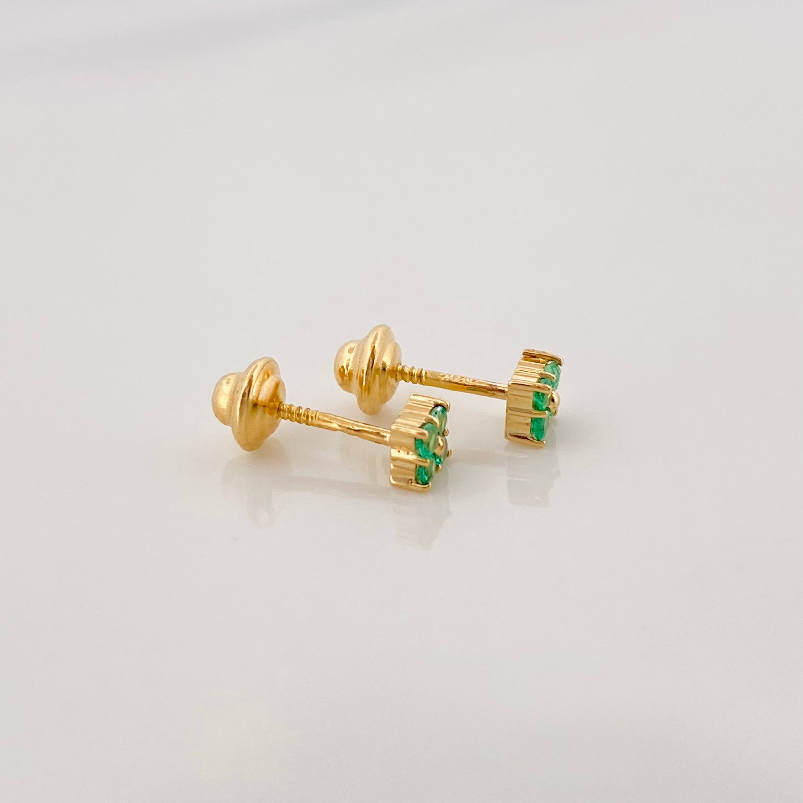 Topos Flor Esmeralda 21Pts 0.75 g / 1.6 mm Oro Amarillo 18K