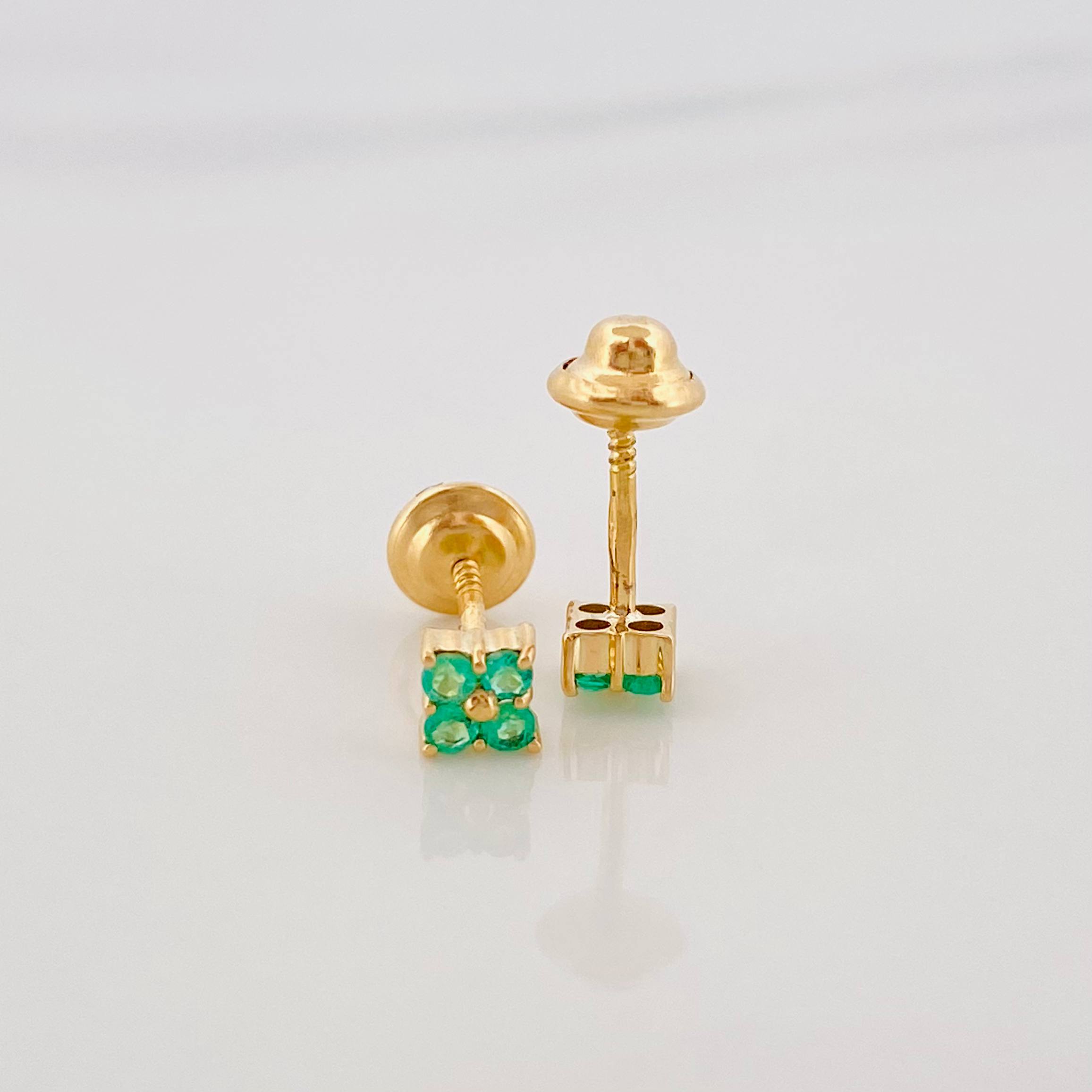 Topos Flor Esmeralda 21Pts 0.75 g / 1.6 mm Oro Amarillo 18K