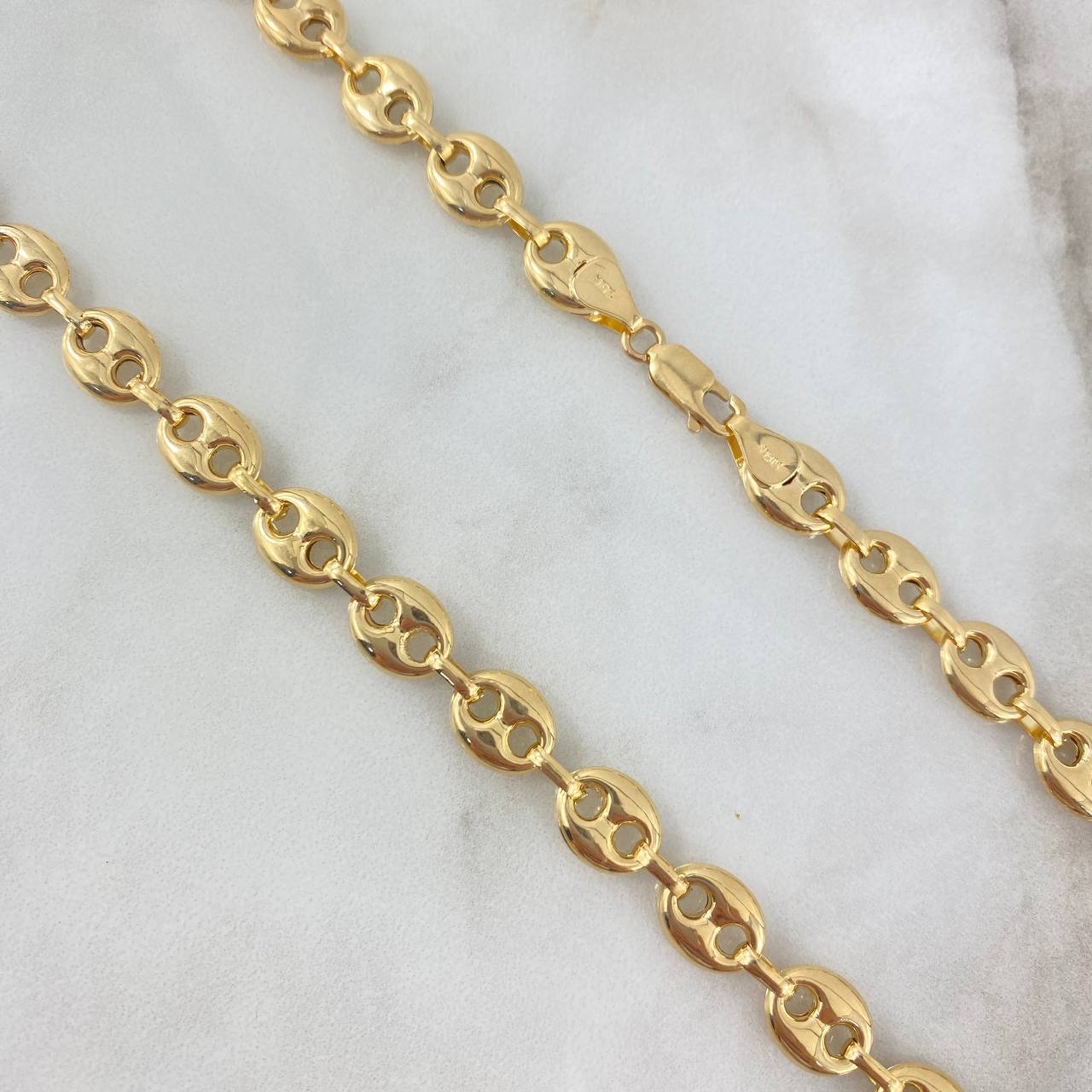 Cadena GC 28.15gr / 66.5cm / 8.9mm Lisa Oro Amarillo 18K *