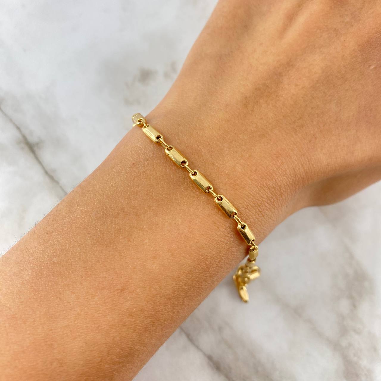 Pulso Adige 3.05gr / 19cm / 3mm Oro Amarillo *