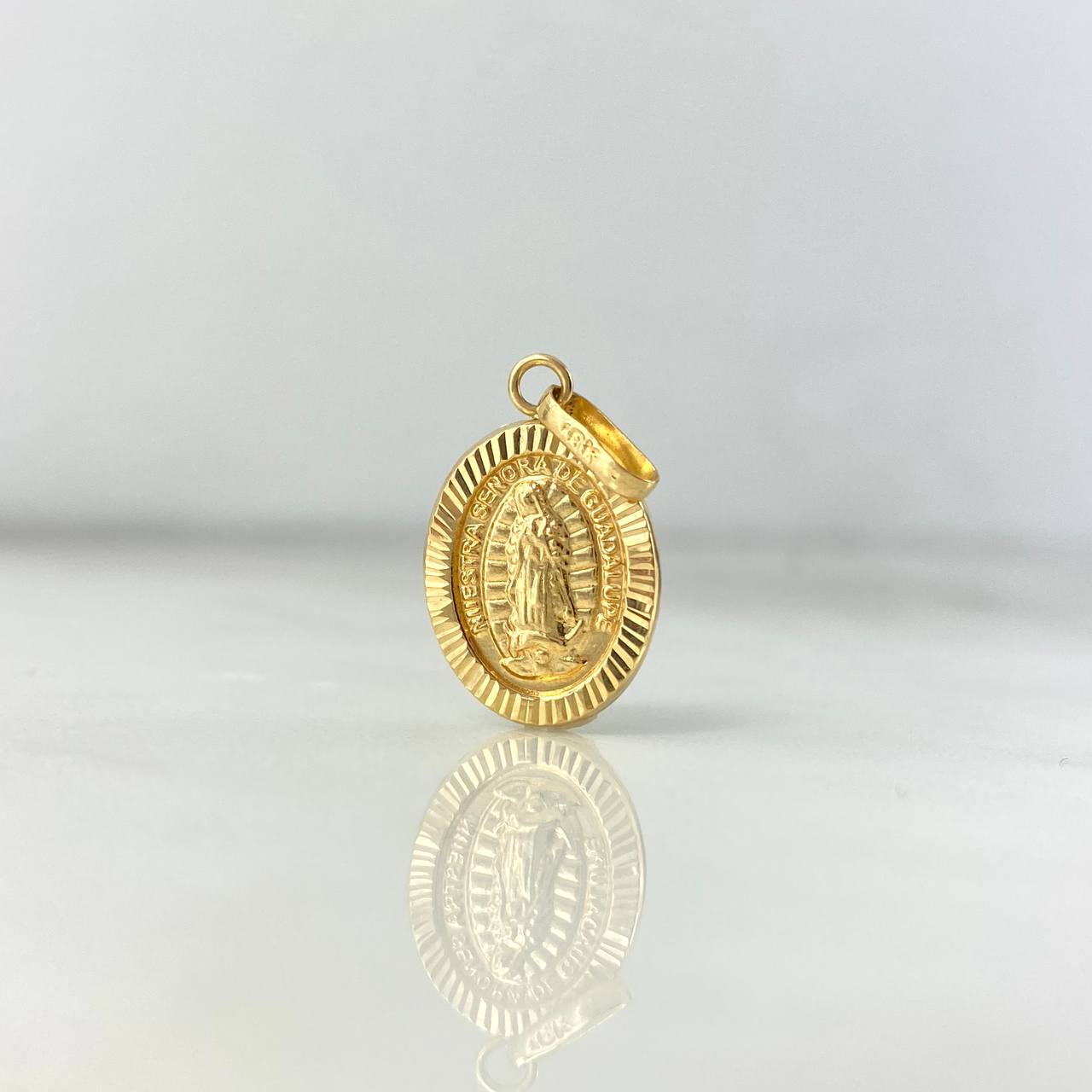 Dije Virgen de Guadalupe 1.05gr / 2.5cm / Troquelado Oro Amarillo