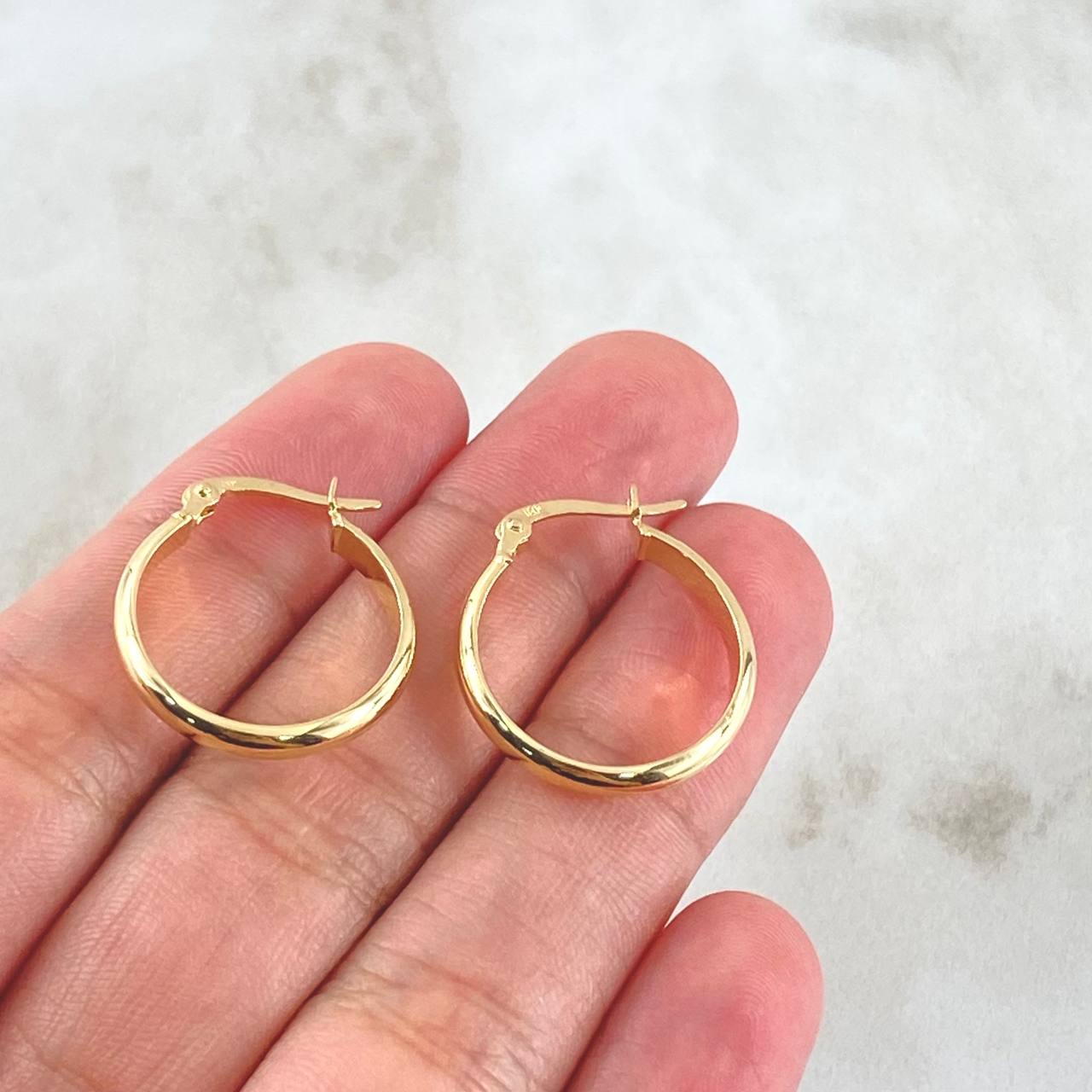 Candongas Nati 0.95gr / 1.2cm / Oro 18K