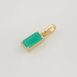 Dije Rectangular Esmeraldas 0.93Pts 0.9 g / 2 cm Oro Amarillo 18K