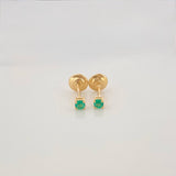 Topos Cuatro Garras Esmeralda 0.10Pts 0.55 g / 2.13 mm Oro Amarillo 18K