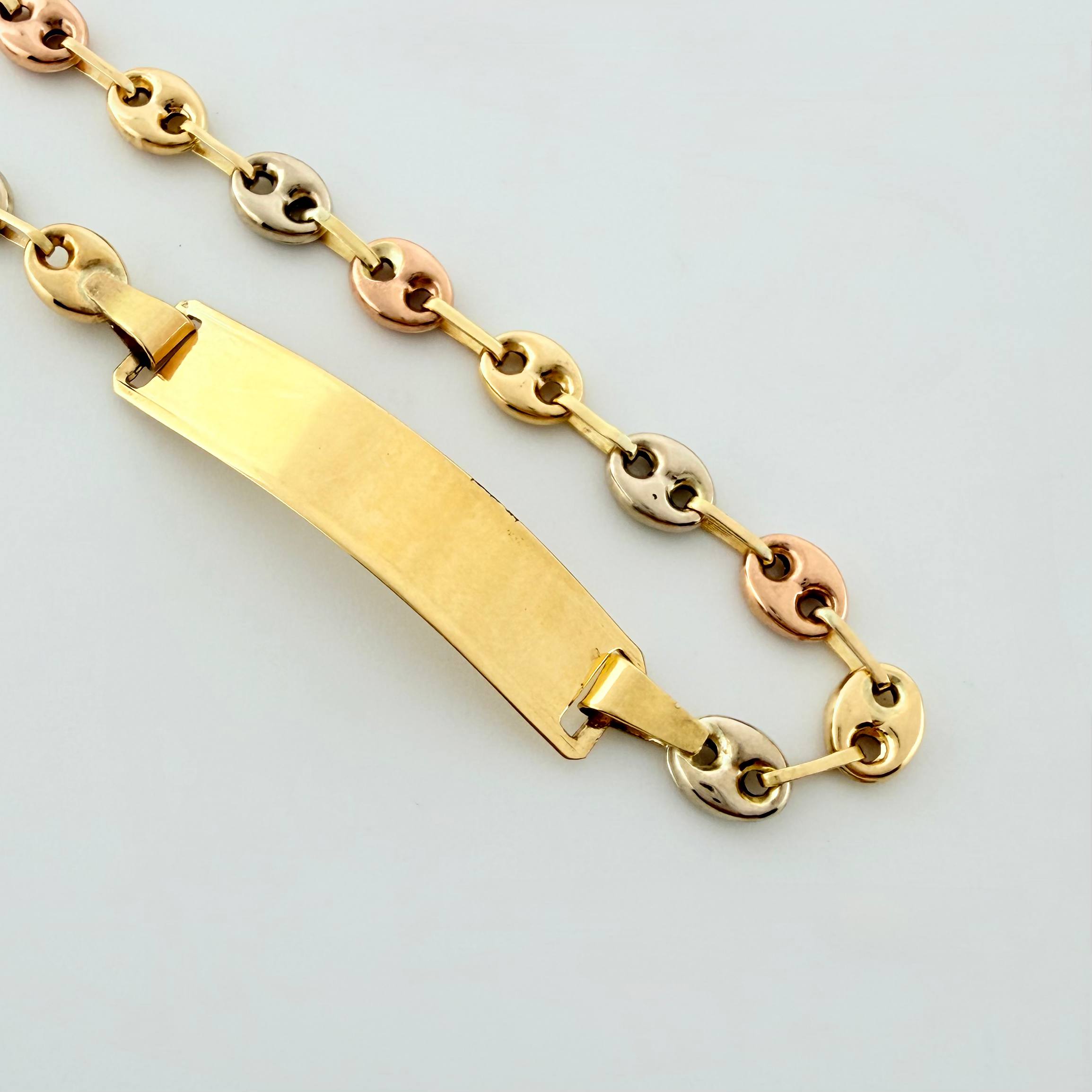 Pulso GC Placa Rectangular 2.65gr / 17.5cm / 4mm Oro Amarillo 18K