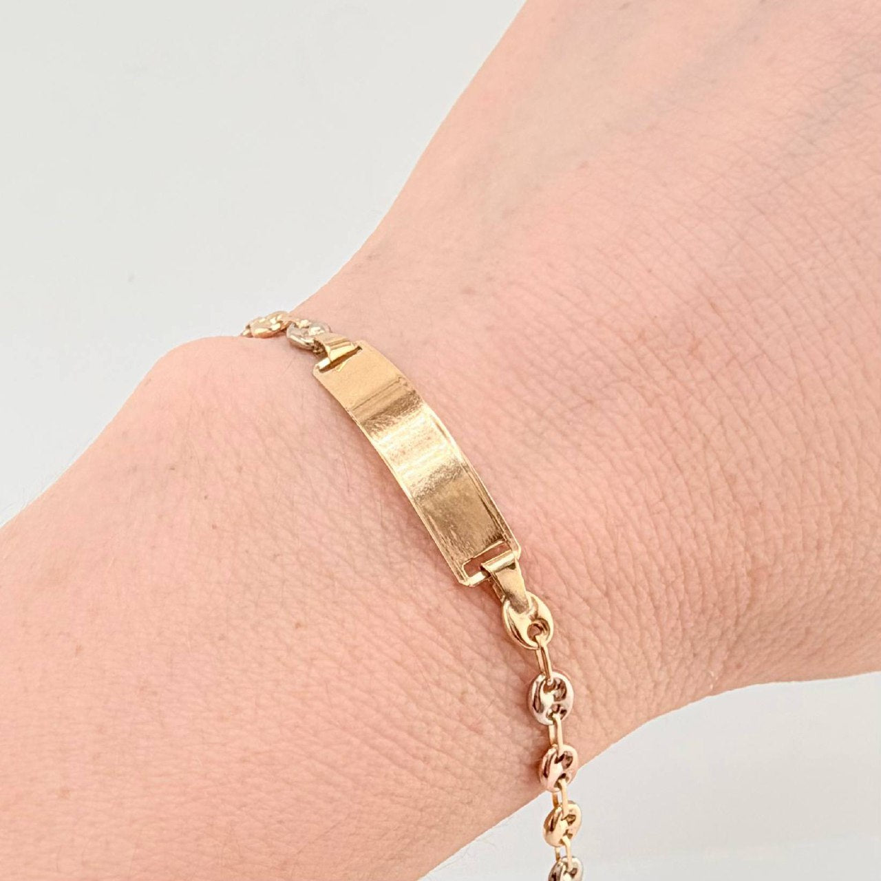 Pulso GC Placa Rectangular 2.65gr / 17.5cm / 4mm Oro Amarillo 18K